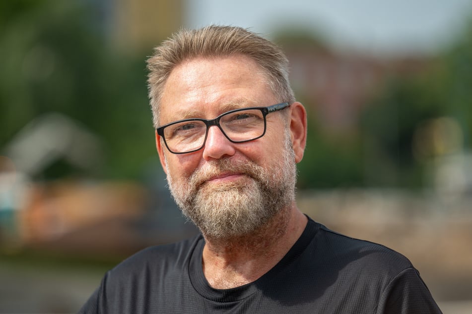 Laut VMS-Sprecher Falk Ester (58) fehlte bis zuletzt ein Akku-Zug. Das Fahrzeug sollte eigentlich schon längst geliefert werden.
