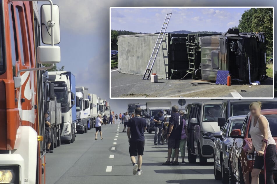 Unfall A72: Bundeswehr-Laster kippt auf A72 um: Autobahn stundenlang gesperrt!