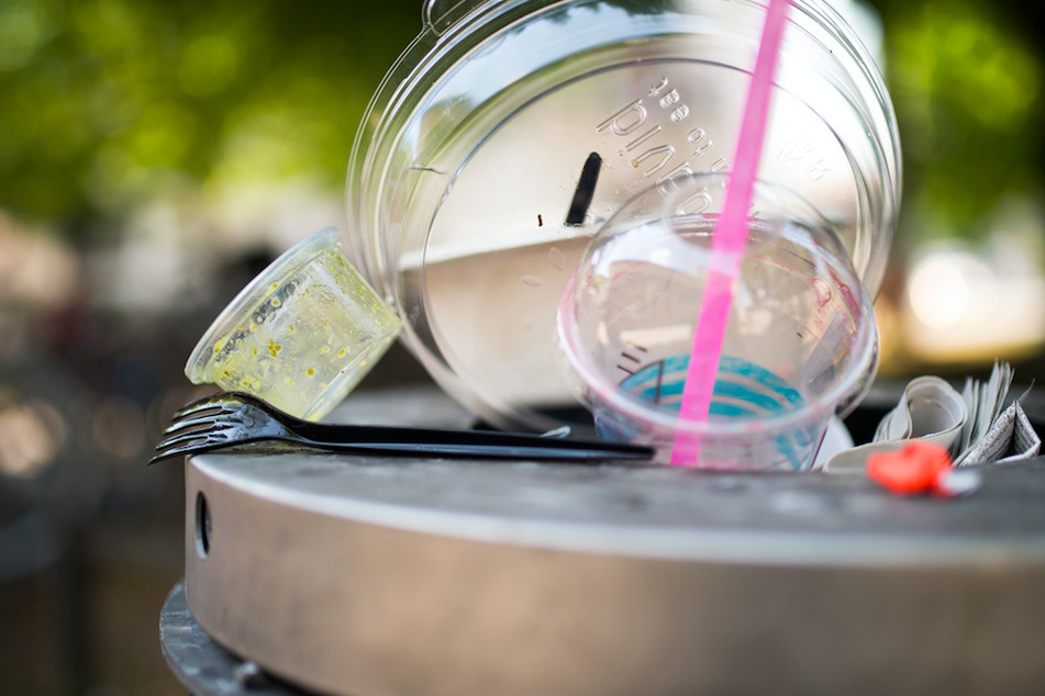 Sind "Bio-Kunststoffe" am Ende auch nicht besser als Einwegplastik?