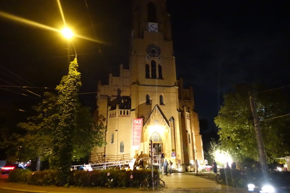 In der Friedenskirche zeigt "Genesis II" eine faszinierende Lichtshow. (Archivbild)