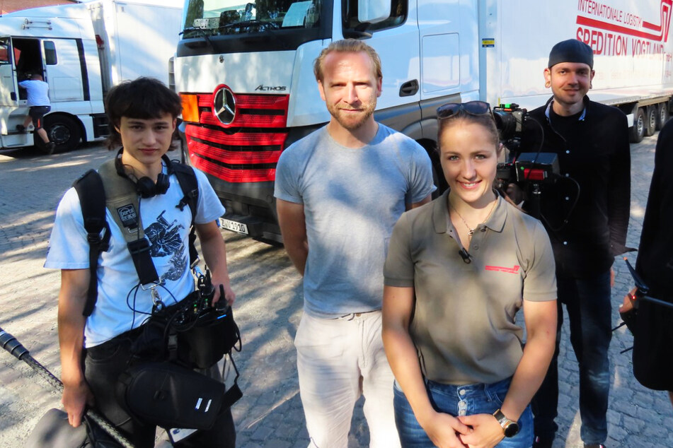 Dreharbeiten in Sachsen: Lkw-Fahrerin Julia (28) wird Symbolfigur von Mercedes Trucks