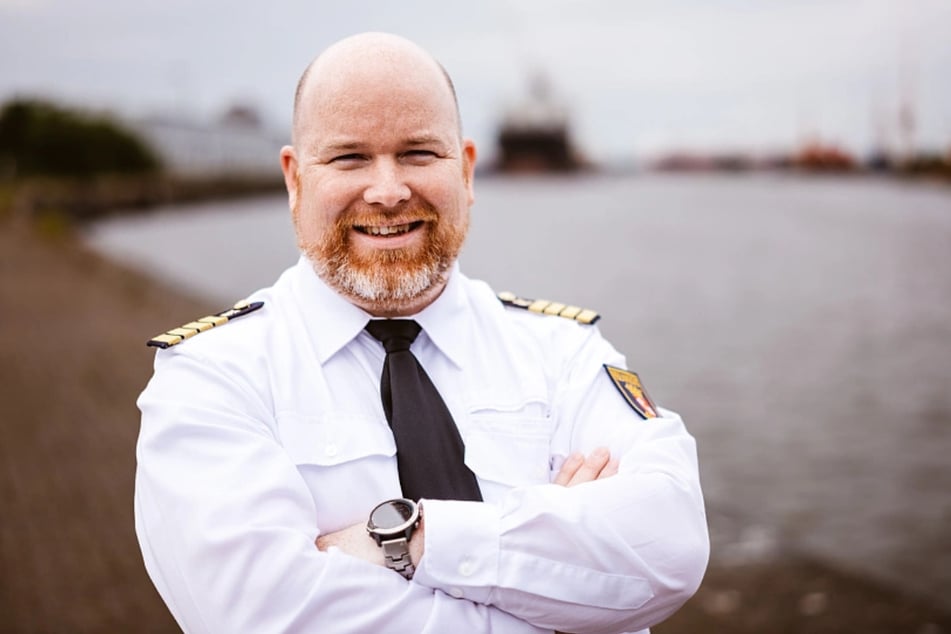 Amtsleiter der Hafenbehörde "Port Authority Bremen" Stephan Berger sprach über den Unfall mit dem Kreuzfahrtschiff "Mein Schiff 3".
