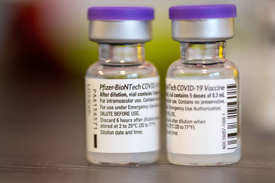 Am Sonntag haben die Corona-Impfungen mit dem Impfstoff von Biontech/Pfizer in Deutschland begonnen.