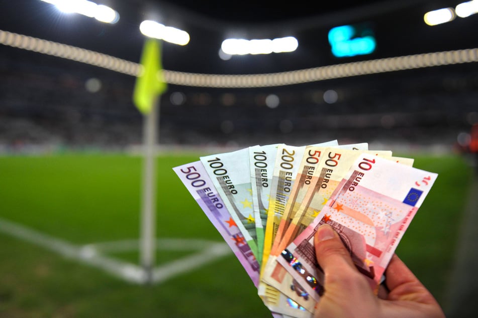 In der 2. Liga gibt es deutlich mehr TV-Geld als in der 3. Liga. Da waren es rund 1,3 Millionen, nun dürfte es für Dynamo in etwa das Sechsfache geben. Dresden steht allerdings durch den Klassenerhalt von Braunschweig nur auf Rang 18 der Tabelle. (Symbolbild)