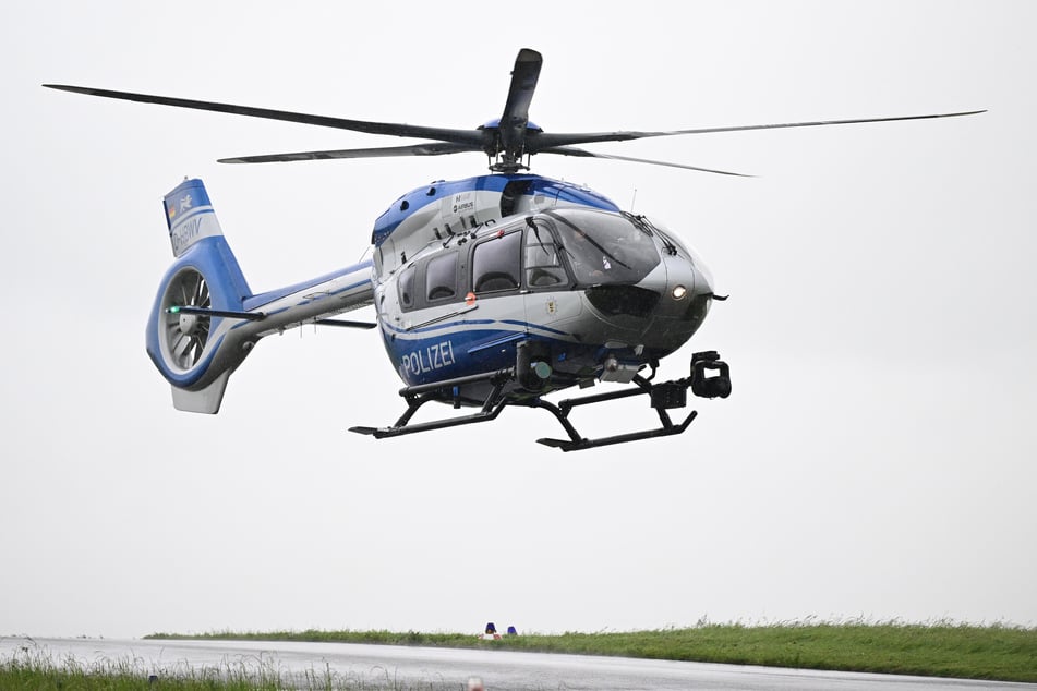 Kleintransporter rammt Zaun auf A36: Vom Fahrer fehlt jede Spur