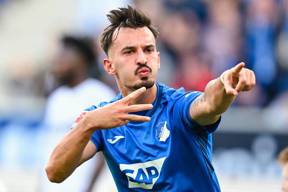 Mergim Berisha (27) könnte schon bald für Hertha BSC jubeln.