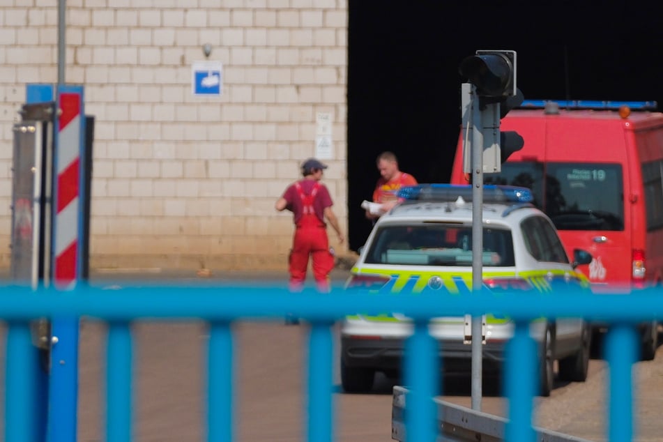 Baggerfahrer (†55) stirbt nach Explosion im Chemiepark Bitterfeld