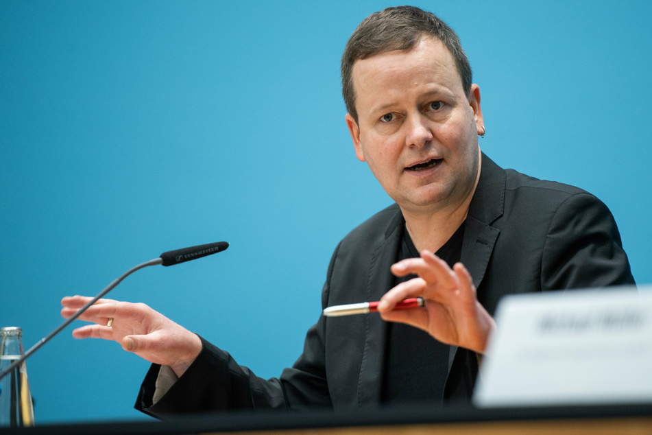 Klaus Lederer (46, Linke), Vorsitzender der Kulturministerkonferenz, verkündete die Kulturhauptstadt-Entscheidung.