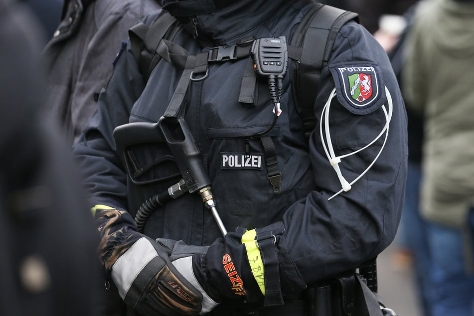Die Razzien der nordrhein-westfälischen Sicherheitsbehörden sind Teil der sogenannten "Null-Toleranz-Strategie" des Landes gegen kriminelle Clans.