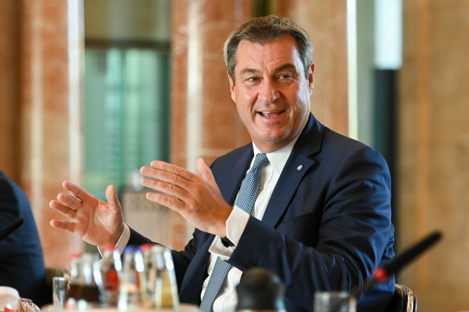 Bayerns Ministerpräsident Markus Söder (55, CSU) rief am Montag Gewerkschaften und Wirtschaft zum "respektvollen Umgang mit gemeinsamen Zielen" auf.
