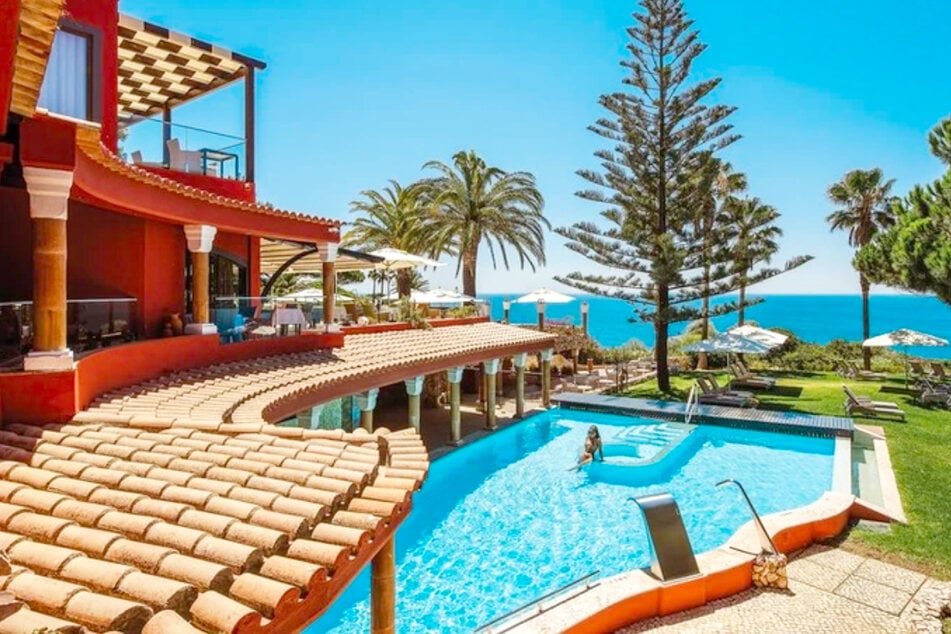 Schon immer von so einem Ausblick geträumt? Dann schaut mal bei SCHÖNE-REISEN vorbei und nutzt die Filter.