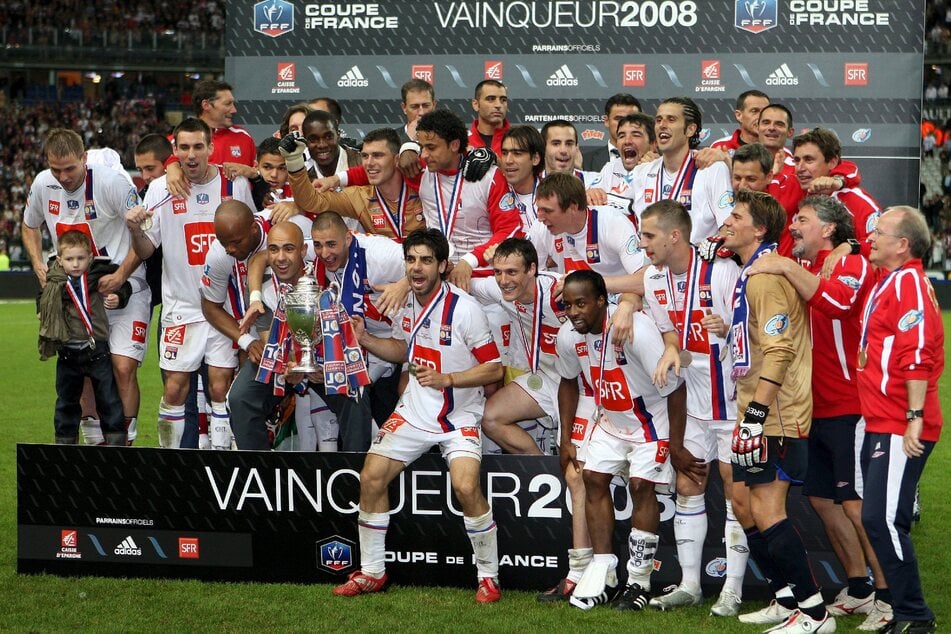 2008 holte Olympique Lyon das Triple aus Liga, Pokal und Supercup - war die französische Supermacht des Fußballs.