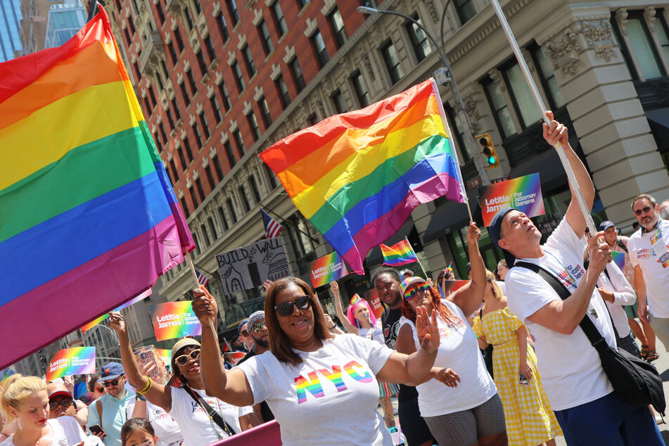Pride-Monat: Den ganzen Juni über dürfen sich Homosexuelle, Bisexuelle, Transgender-Personen und andere sexuelle Minderheiten mit Veranstaltungen, Partys und Paraden feiern lassen. Doch das gefällt nicht jedem. (Symbolbild)