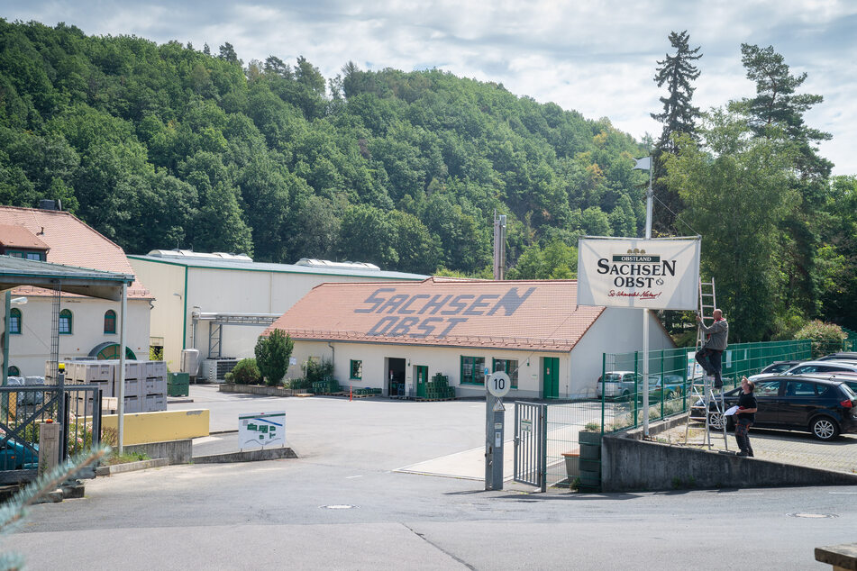 Der Kelterei in Neugreußnig wird damit zur Haupterntezeit die Hauptzufahrt gesperrt.