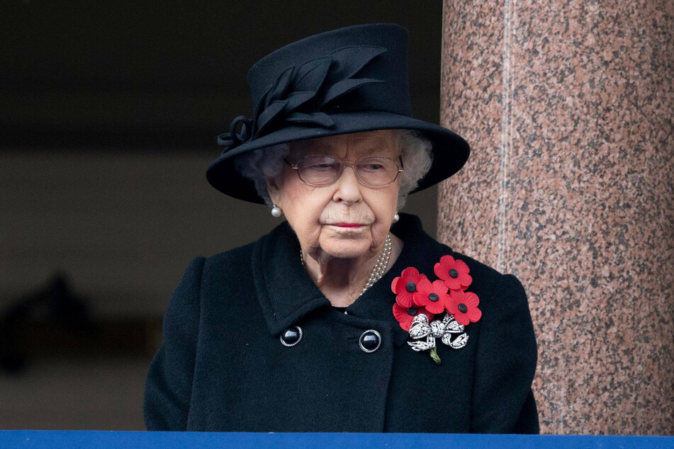 Queen Elizabeth II (94) had a difficult 2020.