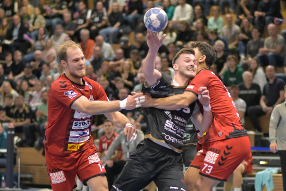 Timo Löser (Mitte) und seine Team-Kollegen verpassten knapp den Sieg gegen Lübeck.