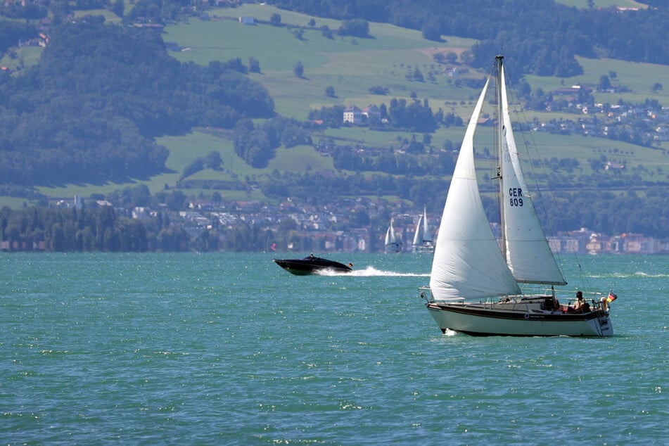 Passanten entdecken zwei Leichen im Bodensee: Erste Person identifiziert