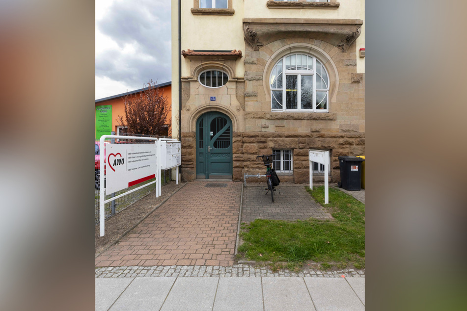 Neben der Schuldnerberatung in der Maxim-Gorki-Straße 15 in Pirna sind weitere "AWO" Beratungsstellen in Heidenau und Dresden zu finden.
