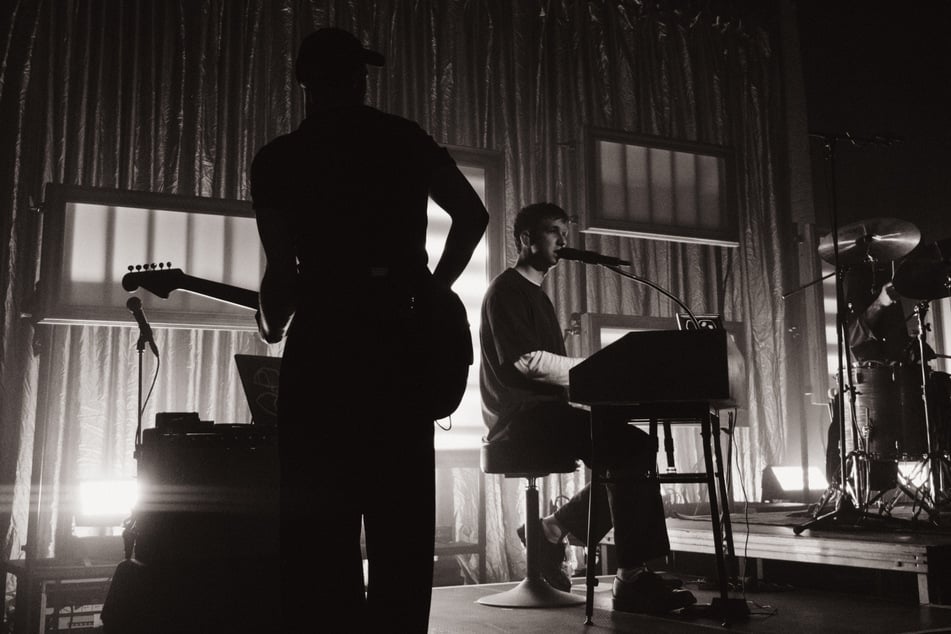 Immer wieder wechselte der gebürtige Thüringer zwischen Gitarre und Klavier.