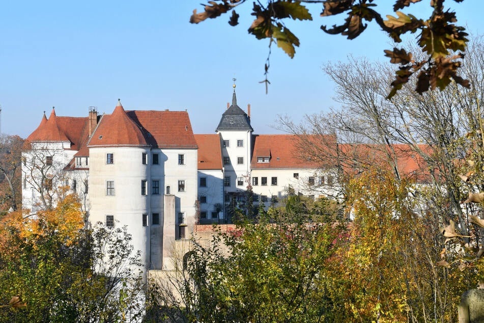 Wo wird auf Schloss Nossen wohl gerade wieder gebaut?