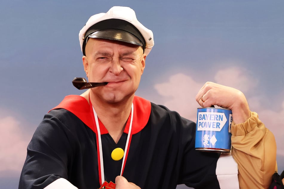 Spinat in weißblau: CSU-Generalsekretär Martin Huber (47) kam als Popeye.