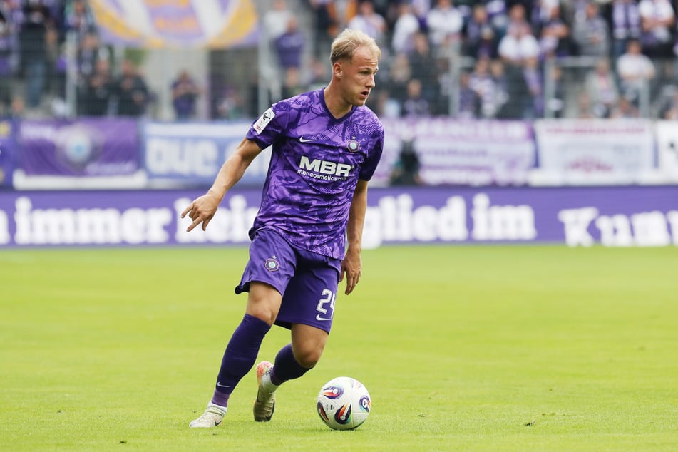 Aue-Spieler Jannic Ehlers (22) wurde auf die linke Abwehrseite umpositioniert - allerdings nicht auf Dauer.