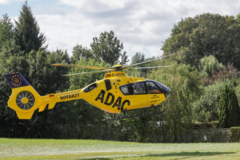 Das Mädchen musste mit einem Rettungshubschrauber ins Krankenhaus gebracht werden.