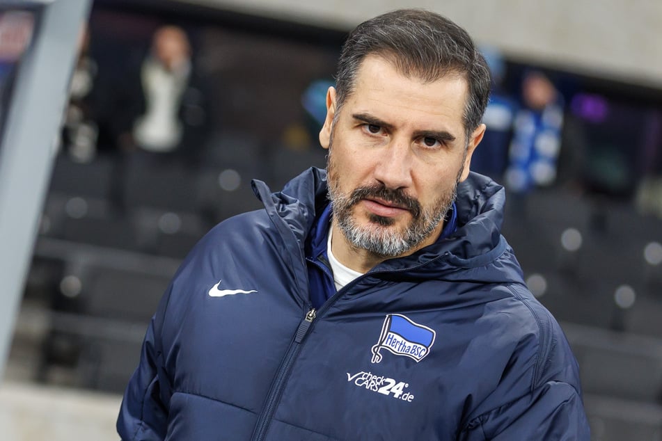 Hertha-Trainer Cristian Fiél (44) steht derzeit unter großem Druck.