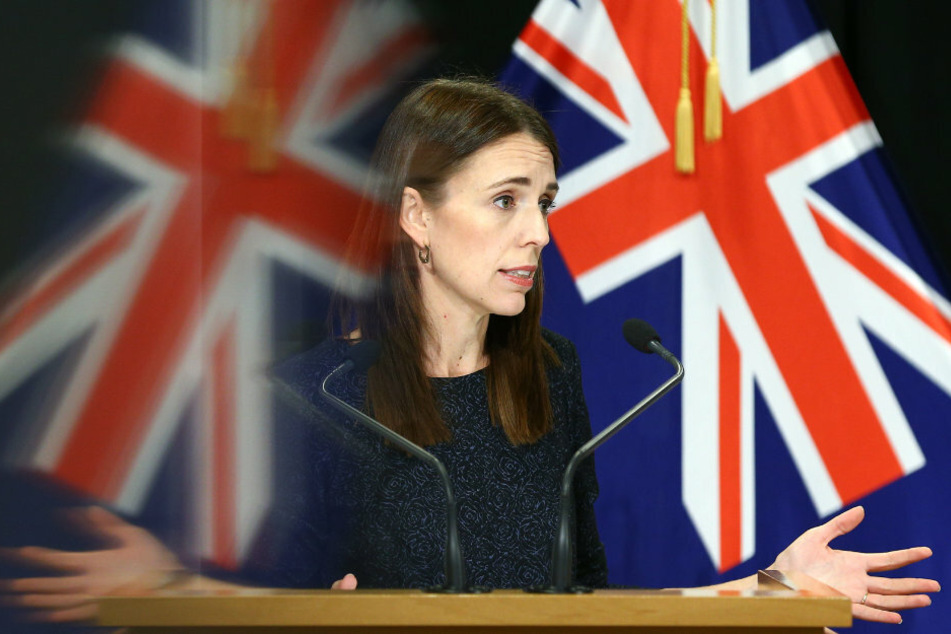 Neuseeland, Wellington: Jacinda Ardern, Premierministerin von Neuseeland, spricht während einer Pressekonferenz.