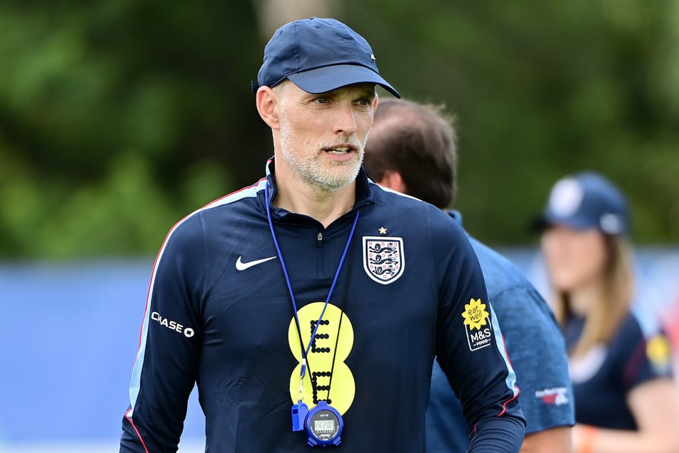 Englands Chefcoach Thomas Tuchel (52) dürfte das Erdbeben mitbekommen haben.