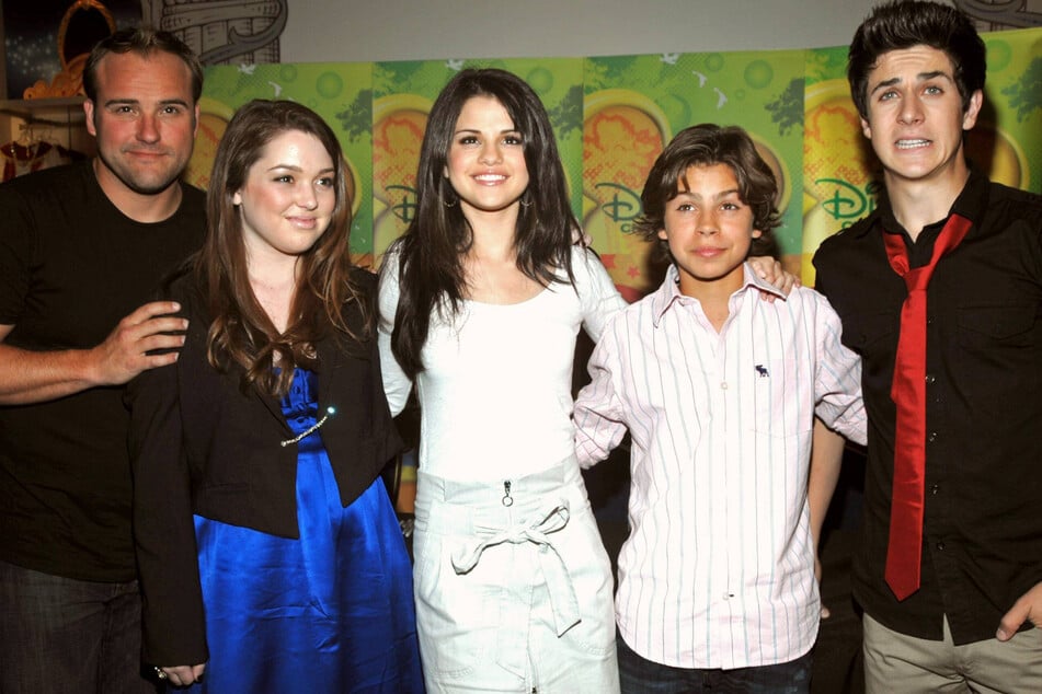 Selena Gomez (c) starred in Wizards of Waverly Place from 2007 to 2012.