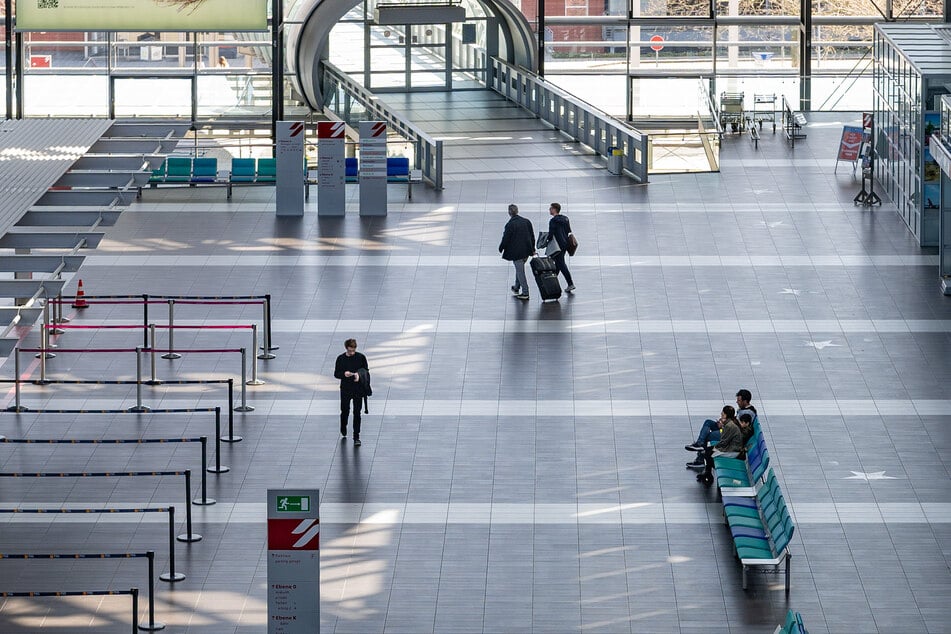 Im Vergleich mit dem Flughafen Leipzig/Halle herrscht am Dresdner Flughafen tote Hose. (Archivbild)