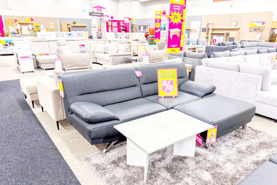 Bei Möbel Boss Leipzig ist Freitag (3.7.) wieder Moonlight-Shopping mit hohen Rabatten