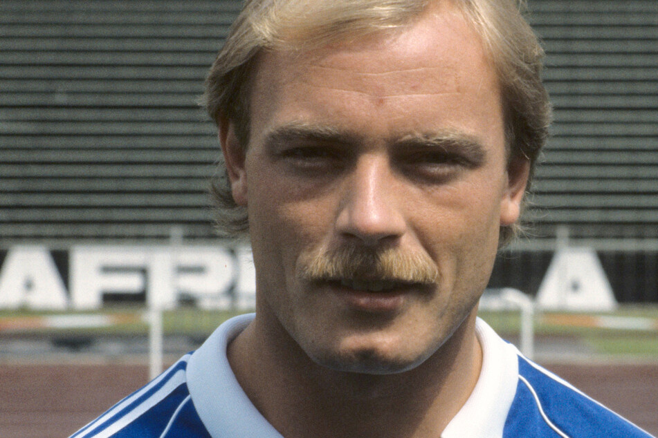 Im Alter von 65 Jahren starb der ehemalige Schalker Bundesliga-Spieler Klaus Täuber. (Archivbild)