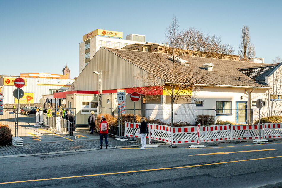 Bald Geschichte: Das Impfzentrum im ehemaligen Netto-Markt auf der Wilhelm-Raabe-Straße.