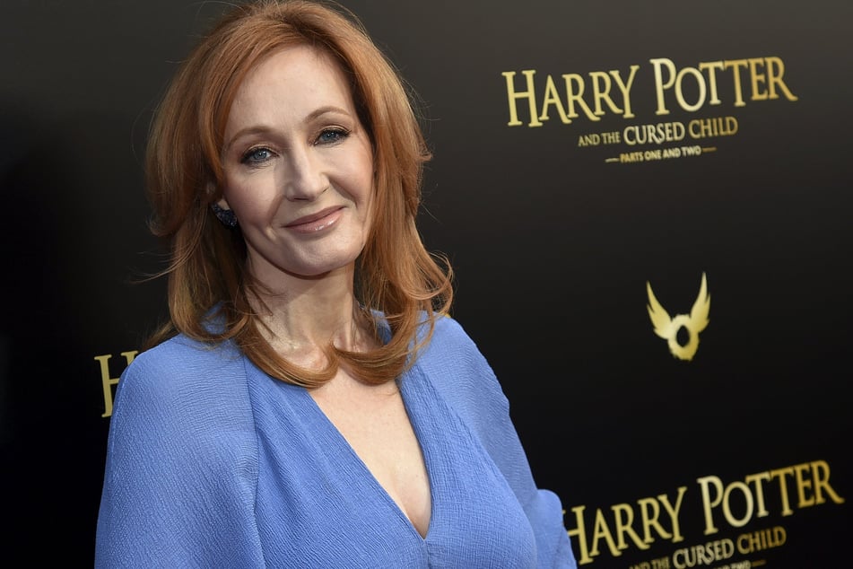 Das Model positioniert sich klar gegen die Aussagen über Transpersonen und -frauen von Harry-Potter-Autorin J.K. Rowling (59).