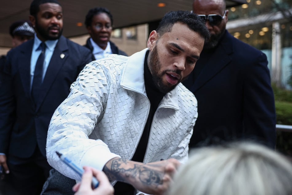 Der bekannte Sänger Chris Brown (37) sorgte im Zuge seines neuen Albums "BROWN" für ordentlich Aufsehen.