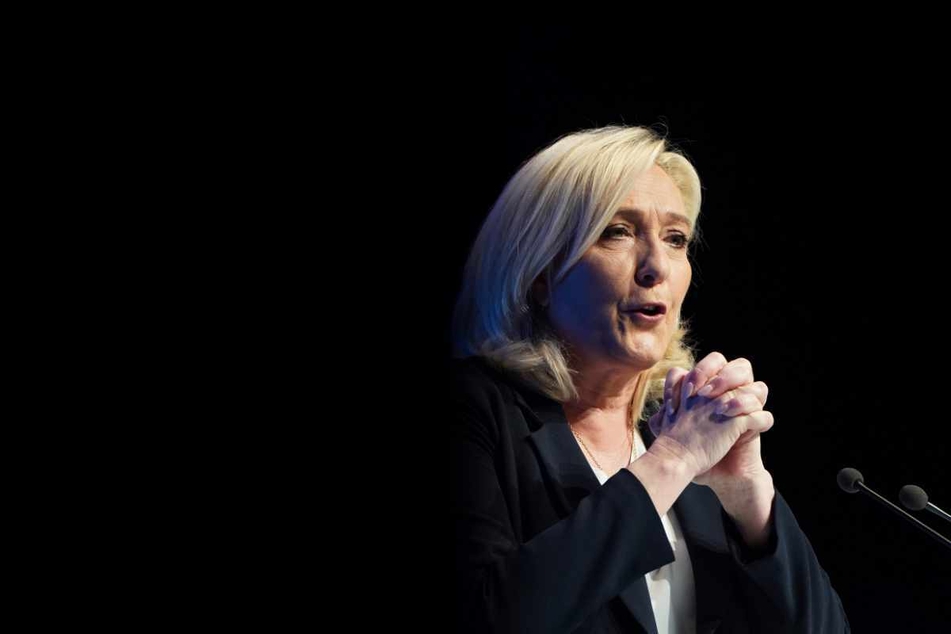 Tritt in der Endrunde gegen Emmanuel Macron (44) an: Marine Le Pen (53).