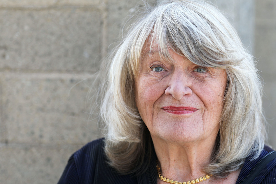 Alice Schwarzer (78) teilte scharf gegen "hübsch dumme" Frauen auf Instagram aus.