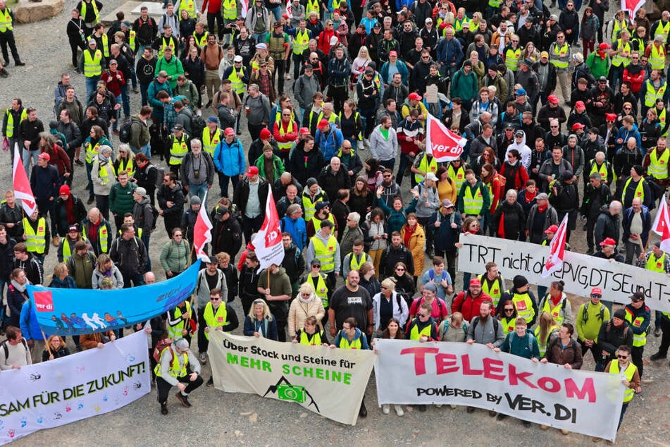 Mit dem Warnstreik will Verdi vor der anstehenden Verhandlungsrunde Druck auf die Telekom aufbauen. (Archivfoto)