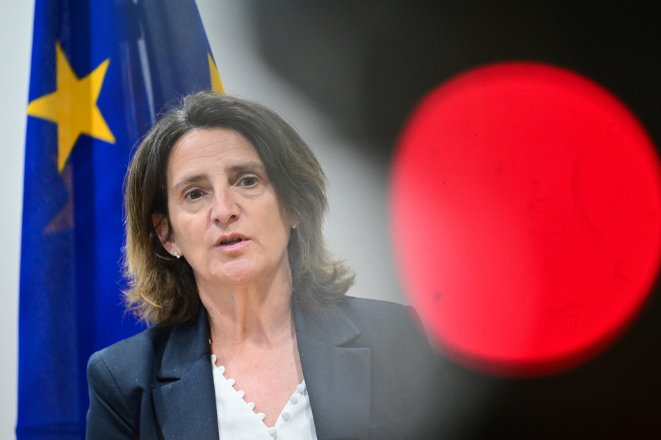 Kommissionsvizepräsidentin Teresa Ribera zeigte sich besorgt.