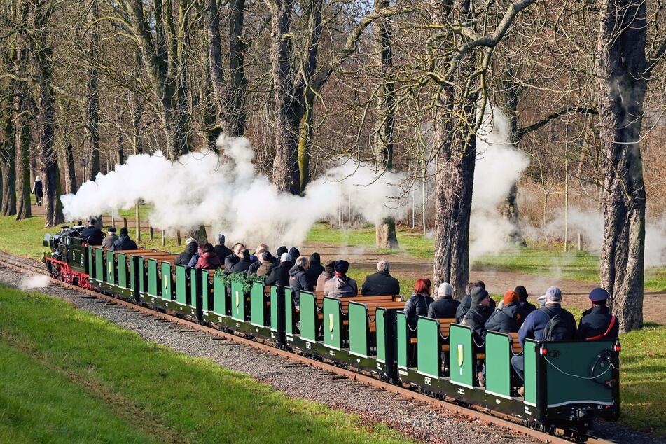 Seine Wegbegleiter fuhren die Runde mit.