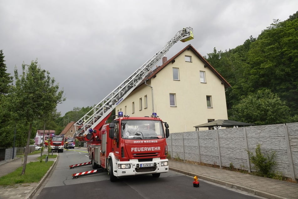 Die Erfenschlager Straße musste aufgrund des Einsatzes voll gesperrt werden.