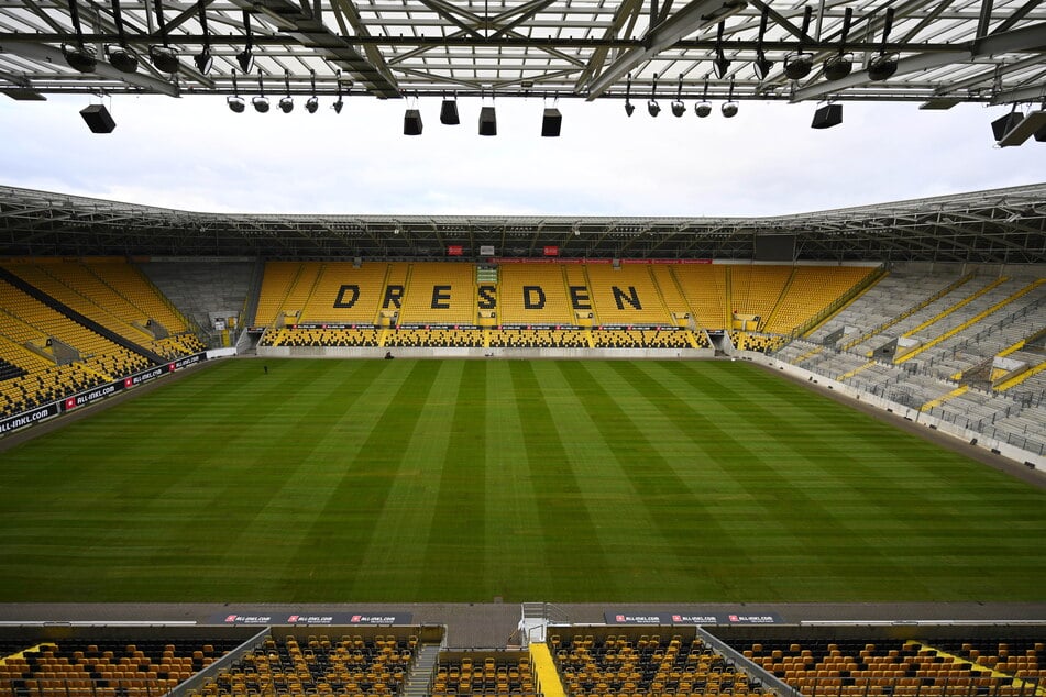 Im Rudolf-Harbig-Stadion sind noch einige Plätze frei.