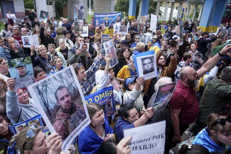 Ukraine-Krieg: Selenskyj kündigt Austausch von 1200 Kriegs-Gefangenen an