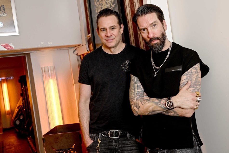 In ihren Anfängen haben Alec Völkel (53, r.) und Sascha Vollmer (53, l.) schon einiges erlebt. (Archivbild)