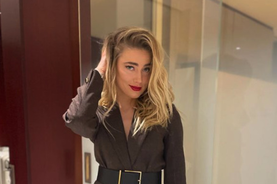 Amber Heard claims that she doesn't blame the jurors for the outcome of the trial, but instead pointed the finger at social media.