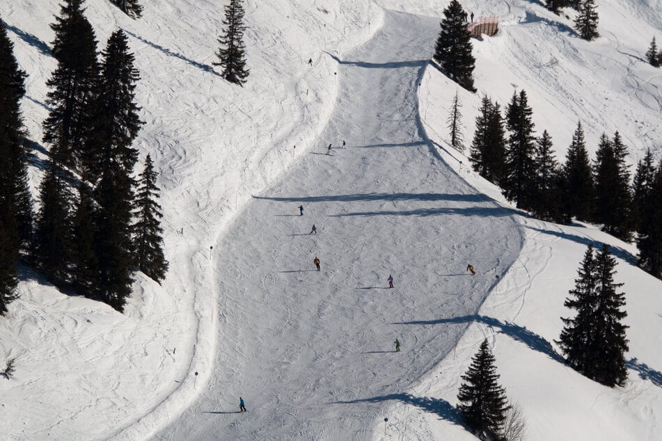 Tragödie auf Klassenfahrt: Lehrer (†64) stirbt bei Ski-Unfall