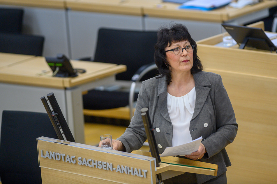 Bildungsministerin Eva Feußner (59, CDU) kündigt auch bei weiterführenden Schulen Fusionen an. (Archivbild)