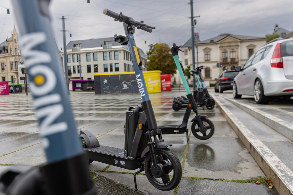 Mit dem neuen E-Scooter-Anbieter "MOIN" wächst die Anzahl der schnellen Flitzer in der Stadt.
